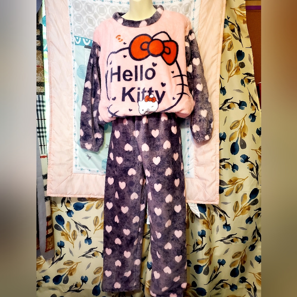 Hello Kitty Pajama set